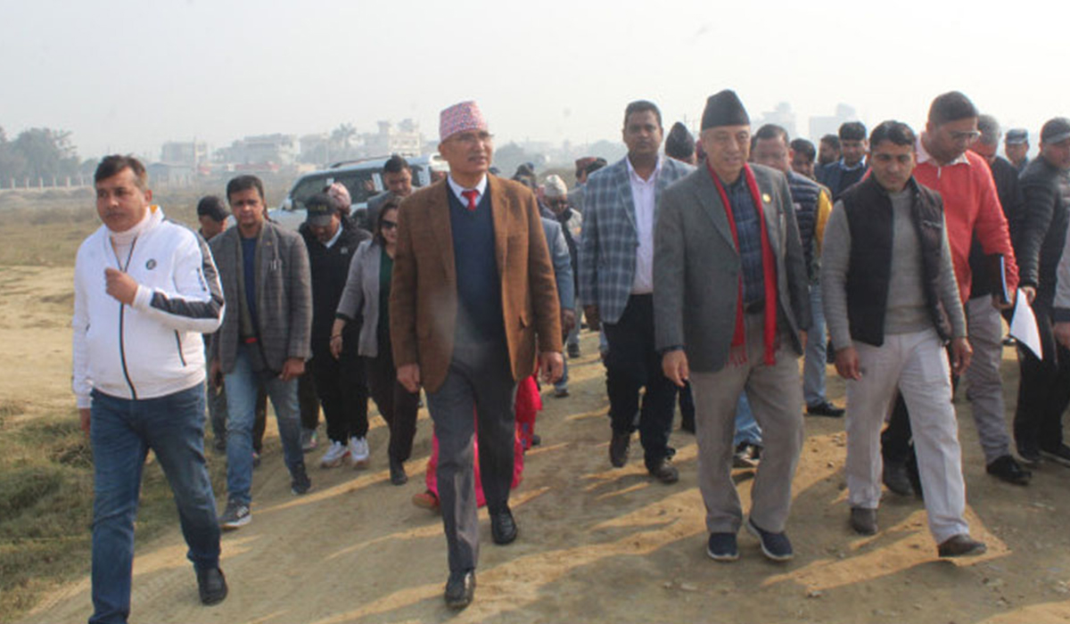 पूर्व अर्थमन्त्री पाैडेलद्वारा भैरहवामा निर्माणाधीन एकीकृत भन्सार जाँच चौकी क्षेत्रको अवलोकन